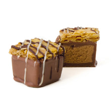 Laden Sie das Bild in den Galerie-Viewer, Florentiner Mandelsahne Würfel